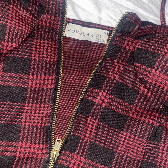 Popular 21 Cute Plaid Crop Top - Picture 2 of 4